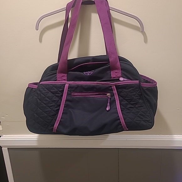 GAIAM Handbags - Gaiam Yoga Studio Gym Duffle Bag Black/purple Medium